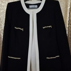 Tahari Pant Suit